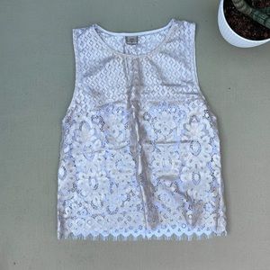 Metallic gold top